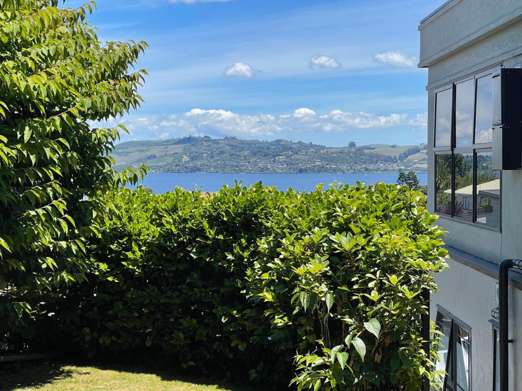 Lake Taupo Holiday Home Exterior photo
